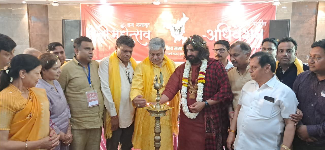 ब्रज की रासलीला और नृत्य आत्मा और परमात्मा के मिलन का प्रतीक